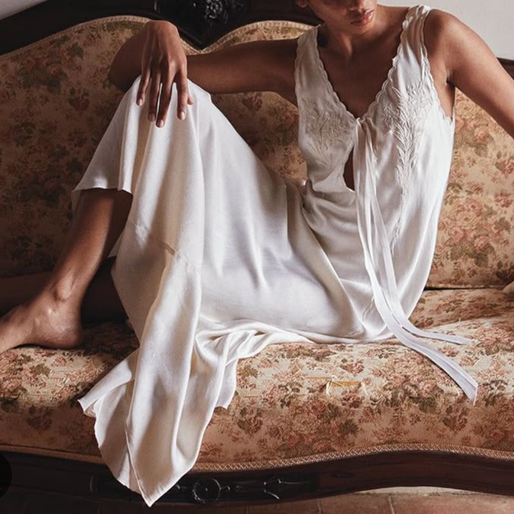 Ciao Lucia - Serena Dress - Picture 2 of 8